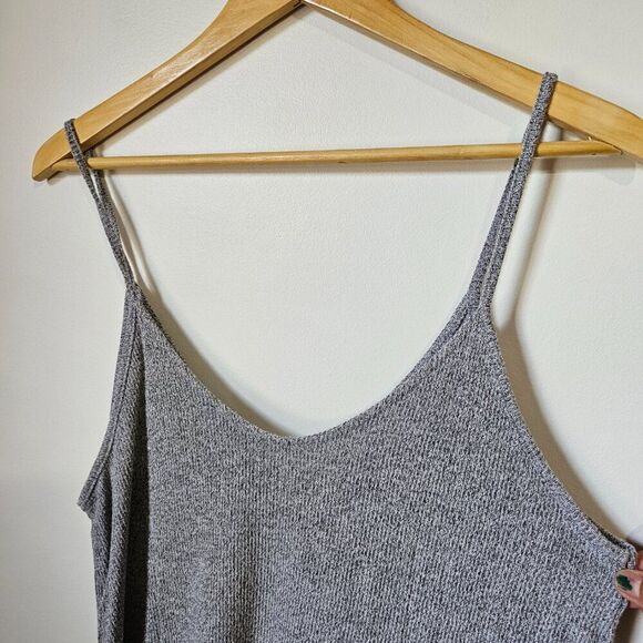 Forever 21 Gray Tank Top - Picture 6 of 11